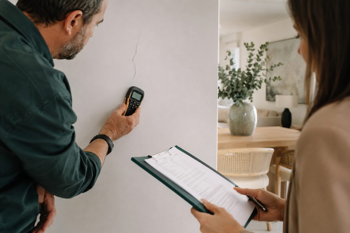Compraventa de Vivienda en Cádiz: Guía de Gastos, Impuestos y Seguridad Jurídica — Tamayo Abogados